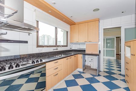 Apartamento à venda com 280m², 8 quartos e 4 vagas