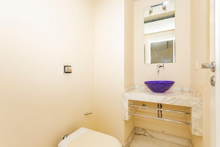 Apartamento à venda com 280m², 8 quartos e 4 vagas