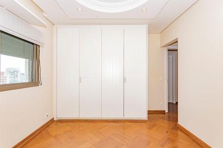Apartamento à venda com 280m², 8 quartos e 4 vagas