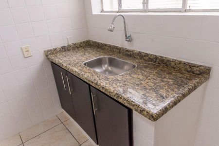 Casa de condomínio para alugar com 100m², 2 quartos e 2 vagas Casa de condomínio para alugar com 100m², 2 quartos e 2 vagasDetalhe Cozinha-Pia
