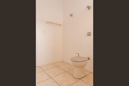 Casa de condomínio para alugar com 100m², 2 quartos e 2 vagas Casa de condomínio para alugar com 100m², 2 quartos e 2 vagasPiso superior-Banheiro Social