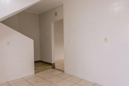 Casa de condomínio para alugar com 100m², 2 quartos e 2 vagas Casa de condomínio para alugar com 100m², 2 quartos e 2 vagasCozinha