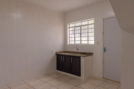 Casa de condomínio para alugar com 100m², 2 quartos e 2 vagas Casa de condomínio para alugar com 100m², 2 quartos e 2 vagasCozinha