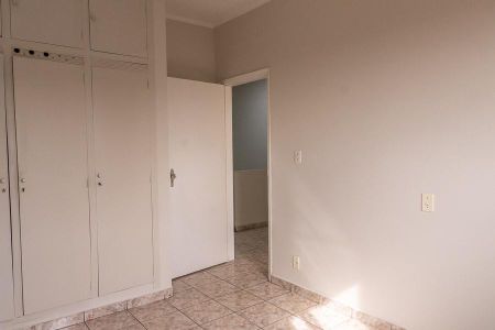 Piso superior-Quarto 1 de casa de condomínio para alugar com 2 quartos, 100m² em Jardim Miriam, Americana