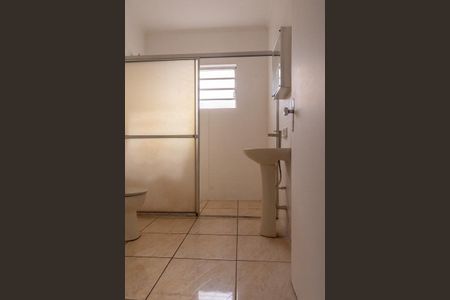 Casa de condomínio para alugar com 100m², 2 quartos e 2 vagas Casa de condomínio para alugar com 100m², 2 quartos e 2 vagasPiso superior-Banheiro Social