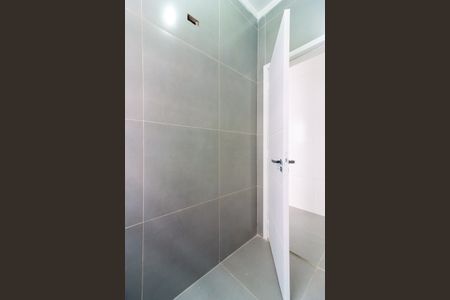 Casa à venda com 129m², 2 quartos e 2 vagas Casa à venda com 129m², 2 quartos e 2 vagas04banheiros003.JPG