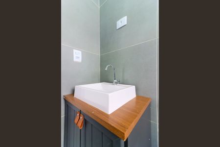 Casa à venda com 129m², 2 quartos e 2 vagas Casa à venda com 129m², 2 quartos e 2 vagas04banheiros004.JPG