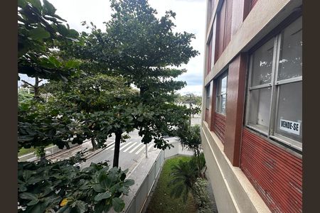 Apartamento para alugar com 138m², 3 quartos e 1 vaga Apartamento para alugar com 138m², 3 quartos e 1 vagaVaranda da Sala