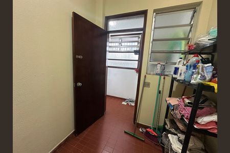 Apartamento para alugar com 138m², 3 quartos e 1 vaga Apartamento para alugar com 138m², 3 quartos e 1 vagaQuarto de Serviço