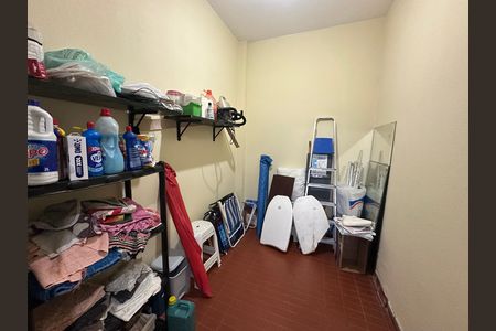 Apartamento para alugar com 138m², 3 quartos e 1 vaga Apartamento para alugar com 138m², 3 quartos e 1 vagaQuarto de Serviço