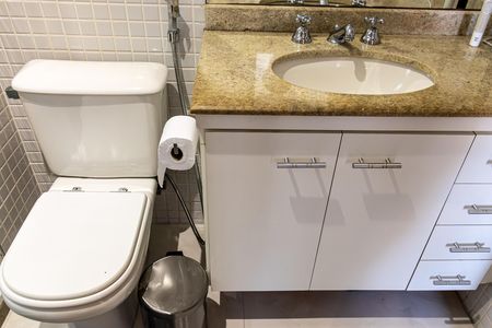 Apartamento para alugar com 88m², 3 quartos e 2 vagas Apartamento para alugar com 88m², 3 quartos e 2 vagasBanheiro da Suíte