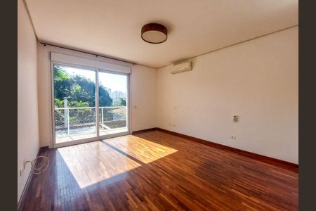 Casa de condomínio para alugar com 431m², 4 quartos e 4 vagasSuíte 3