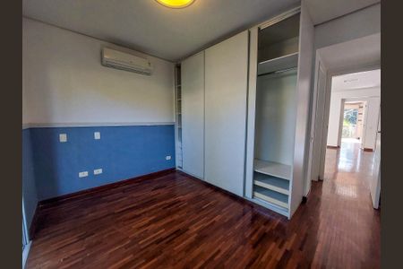 Casa de condomínio para alugar com 431m², 4 quartos e 4 vagasSuíte 1
