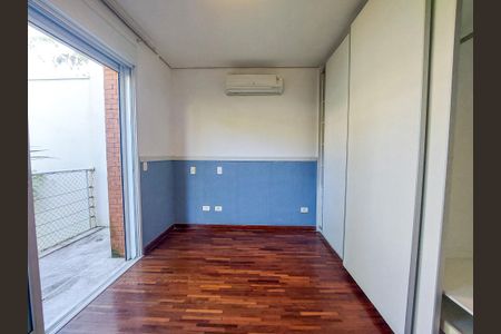 Casa de condomínio para alugar com 431m², 4 quartos e 4 vagasSuíte 1