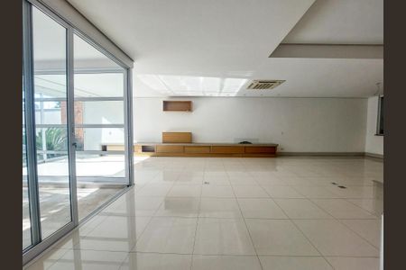 Casa de condomínio para alugar com 431m², 4 quartos e 4 vagasSala