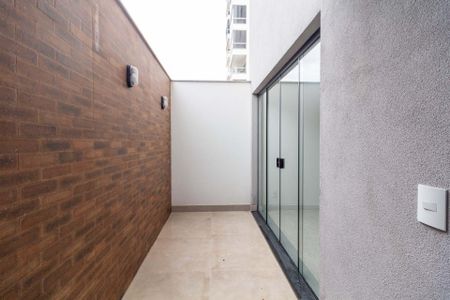 Casa à venda com 145m², 6 quartos e 2 vagas
