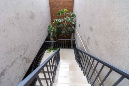 Casa à venda com 145m², 6 quartos e 2 vagas