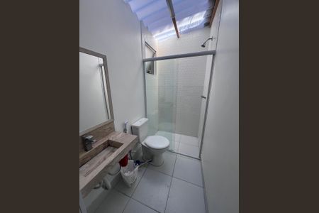 Banheiro  de casa à venda com 3 quartos, 200m² em Vila Caminho do Mar, São Bernardo do Campo