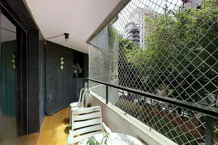 Apartamento à venda com 156m², 3 quartos e 2 vagas
