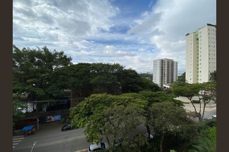 Apartamento à venda com 64m², 2 quartos e 1 vaga Apartamento à venda com 64m², 2 quartos e 1 vagaVaranda - Vista