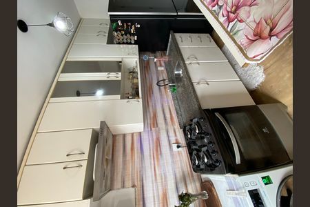 Apartamento à venda com 64m², 2 quartos e 1 vaga Apartamento à venda com 64m², 2 quartos e 1 vagaCozinha