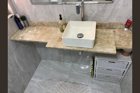 Apartamento à venda com 64m², 2 quartos e 1 vaga Apartamento à venda com 64m², 2 quartos e 1 vagaBanheiro