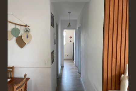 Apartamento à venda com 64m², 2 quartos e 1 vaga Apartamento à venda com 64m², 2 quartos e 1 vagaCorredor acesso aos quartos