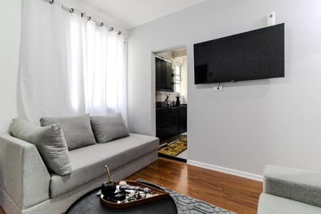Sala de apartamento à venda com 2 quartos, 52m² em Vila Buarque, São Paulo