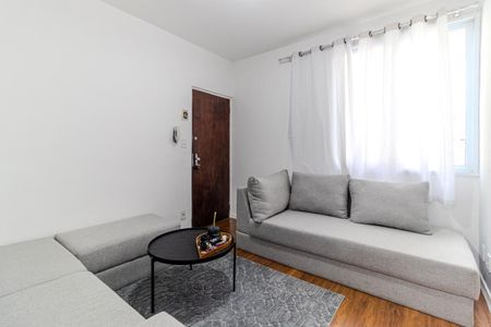 Sala de apartamento à venda com 2 quartos, 52m² em Vila Buarque, São Paulo