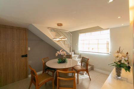 Apartamento para alugar com 98m², 2 quartos e 1 vaga