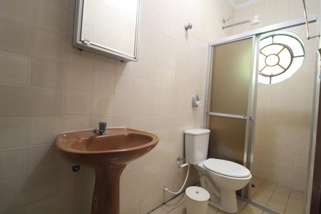 Casa para alugar com 200m², 4 quartos e 3 vagasBanheiro social