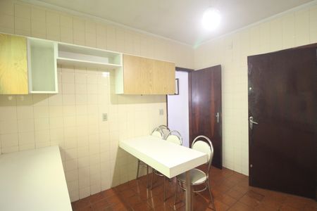 Casa para alugar com 200m², 4 quartos e 3 vagasCozinha
