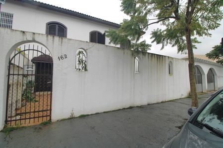Casa para alugar com 200m², 4 quartos e 3 vagasFachada