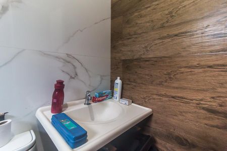 Casa para alugar com 240m², 2 quartos e 5 vagasBanheiro da Suíte