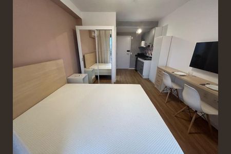 Foto 01 de kitnet/studio para alugar com 1 quarto, 26m² em Santo Amaro, São Paulo
