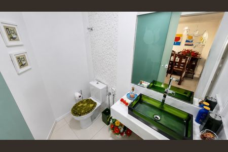 Casa para alugar com 200m², 3 quartos e 2 vagas Casa para alugar com 200m², 3 quartos e 2 vagasBanheiro 1
