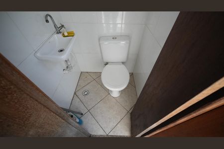 Casa para alugar com 165m², 2 quartos e 2 vagasBanheiro de serviço