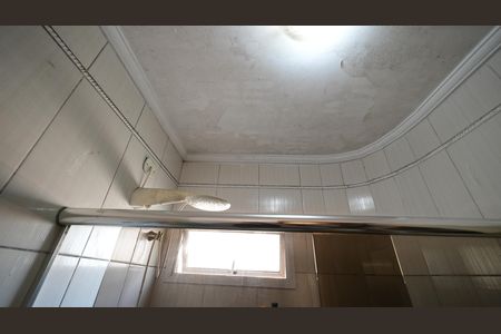 Casa para alugar com 165m², 2 quartos e 2 vagasBanheiro da Suíte