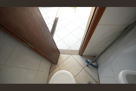 Casa para alugar com 165m², 2 quartos e 2 vagasBanheiro de serviço