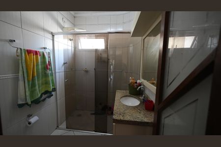 Casa para alugar com 165m², 2 quartos e 2 vagasBanheiro da Suíte