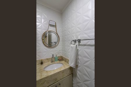 Banheiro de apartamento à venda com 4 quartos, 208m² em Vila Galvão, Guarulhos