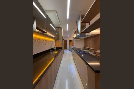 Cozinha de apartamento para alugar com 3 quartos, 117m² em Jardim Atlantico, Goiânia