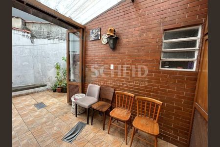 Casa à venda com 162m², 3 quartos e 2 vagas