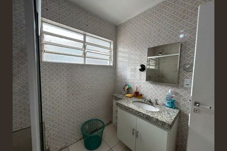 Casa à venda com 162m², 3 quartos e 2 vagas