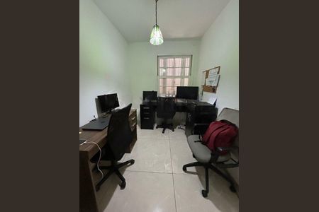 Casa à venda com 162m², 3 quartos e 2 vagas