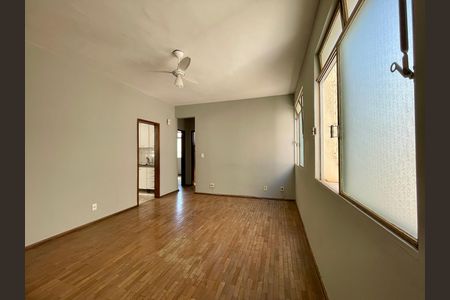 Apartamento para alugar com 70m², 2 quartos e 1 vaga