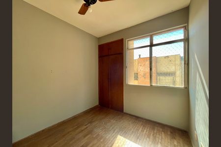 Apartamento para alugar com 70m², 2 quartos e 1 vaga