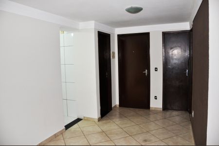 Apartamento para alugar com 60m², 3 quartos e 1 vaga Apartamento para alugar com 60m², 3 quartos e 1 vagaDetalhe - Sala