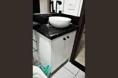 Apartamento para alugar com 60m², 3 quartos e 1 vaga Apartamento para alugar com 60m², 3 quartos e 1 vagaDetalhe - Banheiro Social