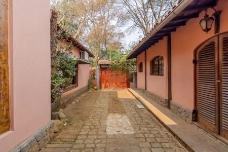 Casa à venda com 306m², 3 quartos e 10 vagas